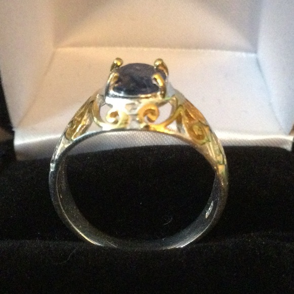 Enchanting Genuine Sapphire Ring - Picture 7 of 10